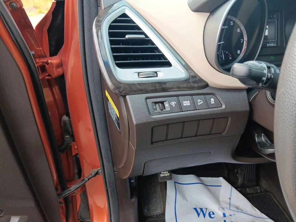 Used 2018 Canyon Copper Hyundai 2.4 Base image 15
