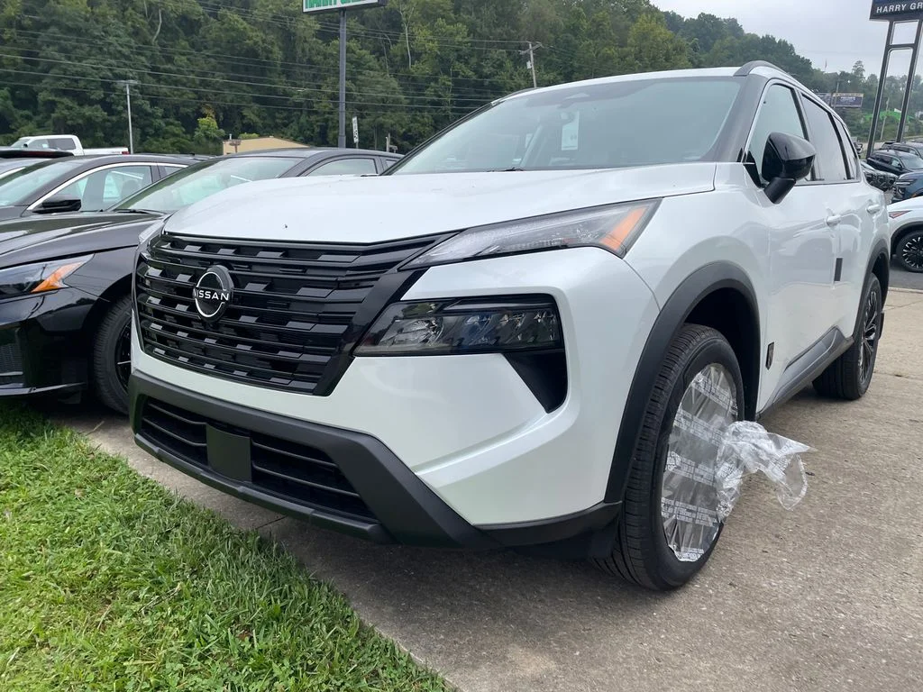 New 2026 Everest White Pearl TriCoat Nissan Dark Armor™ image 1