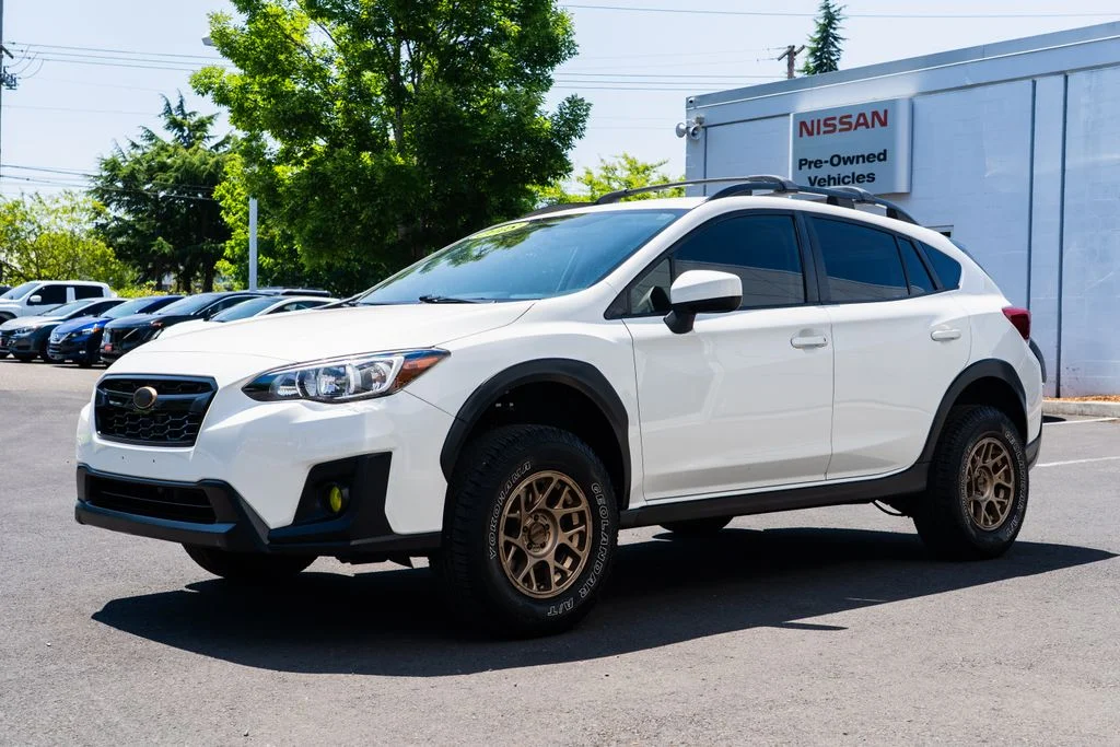 Used 2018 White Subaru 2.0i Premium image 3