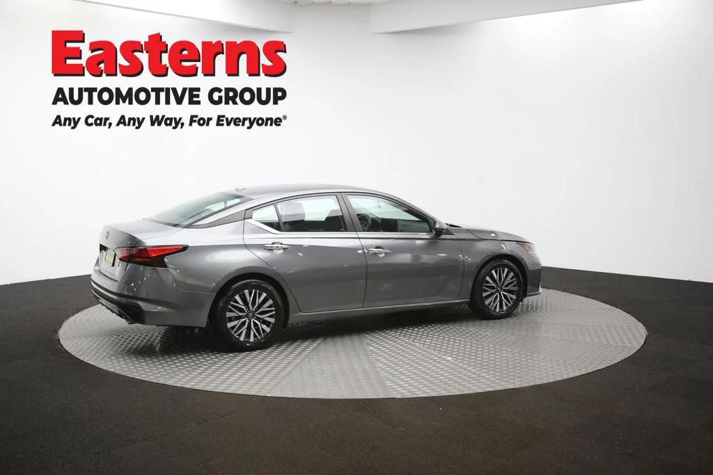 Used 2023 Gray Nissan 2.5 SV image 42