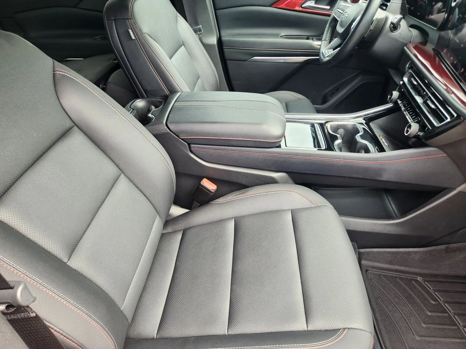 Used 2025 Gray Chevrolet Z71 image 12