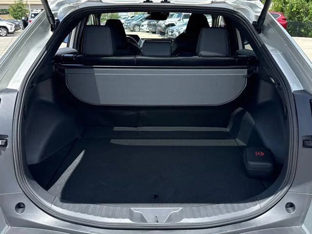Certified Used 2024 ELEMENTAL SILVER Toyota XLE image 25