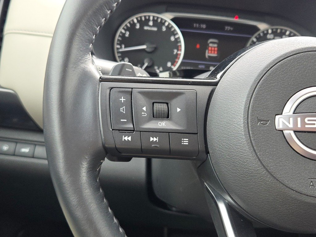 Certified Used 2025 White Nissan SL image 28