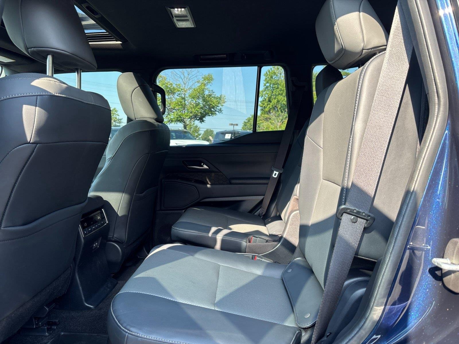 Used 2024 Nightfall Mica Lexus Premium+ image 32