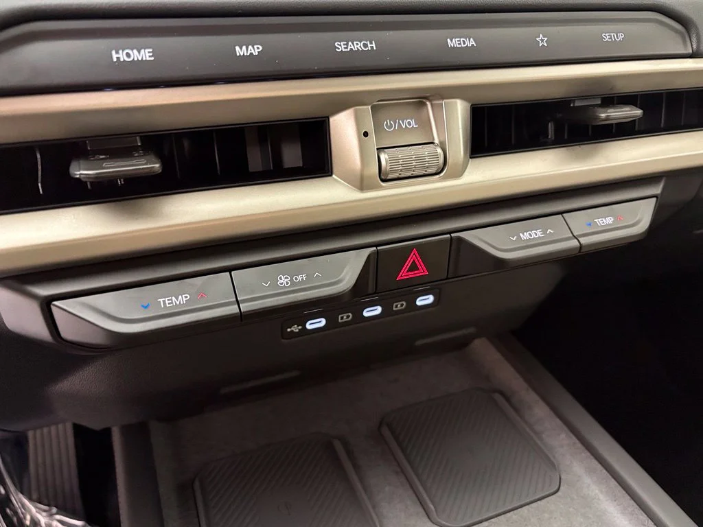 New 2027 Glacial White Pearl Kia EX image 35
