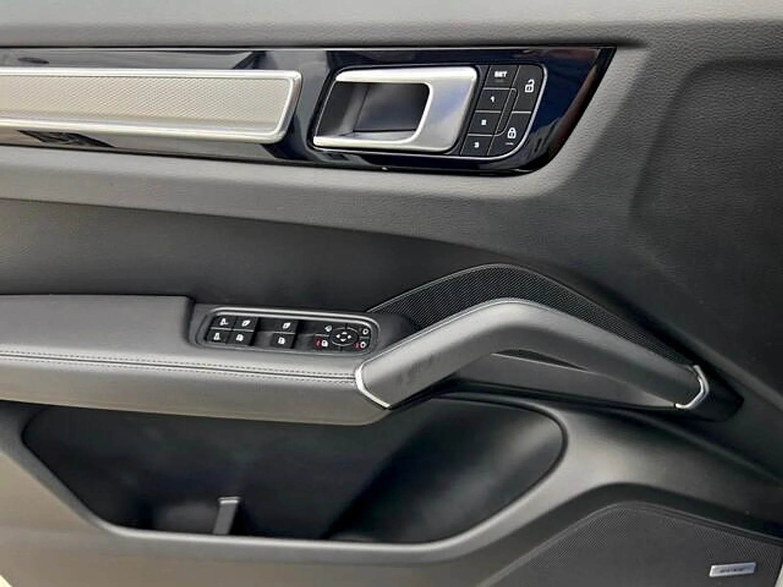 Used 2022  Porsche  image 24