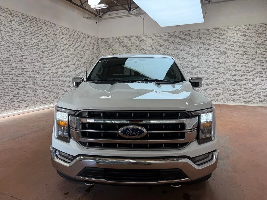 Used 2023 White Ford Lariat image 2