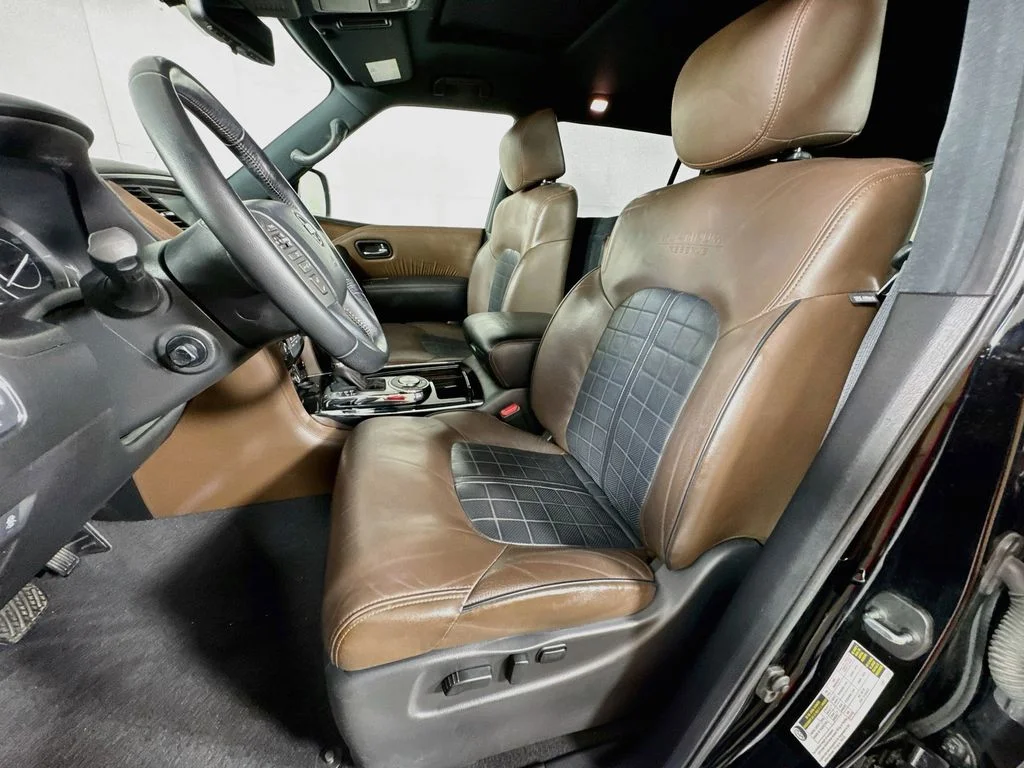 Used 2019 Black Nissan Platinum image 27
