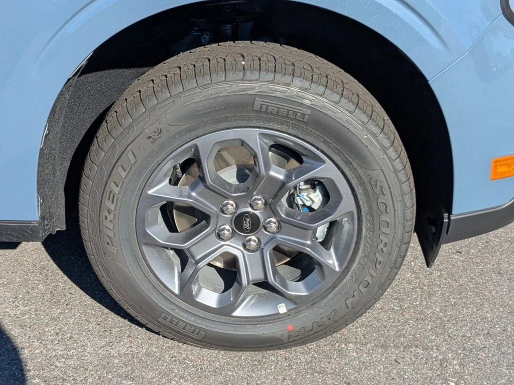 New 2025 Azure Gray Metallic Tri-Coat Ford XLT image 11