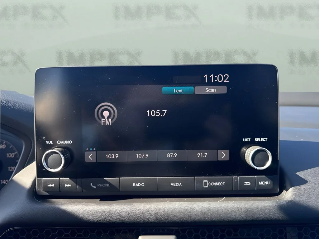 Used 2025  Honda LX image 17