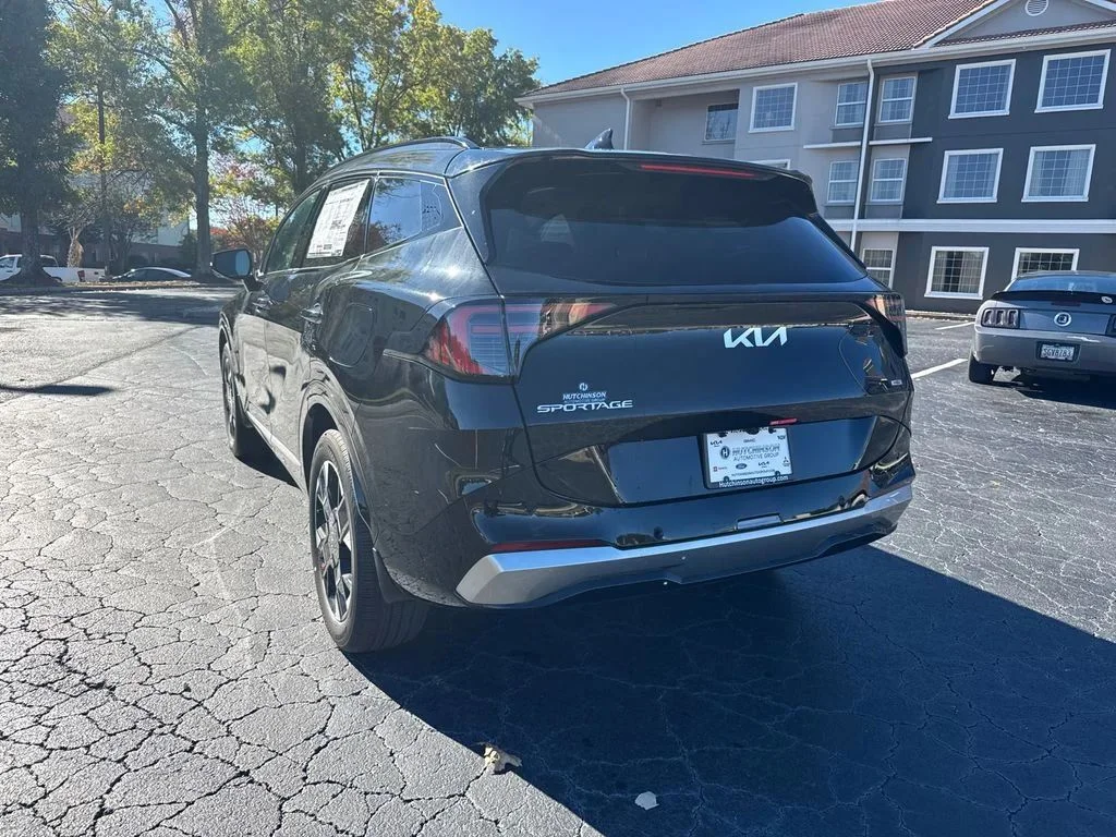 New 2026 Black Kia SX-Prestige image 5
