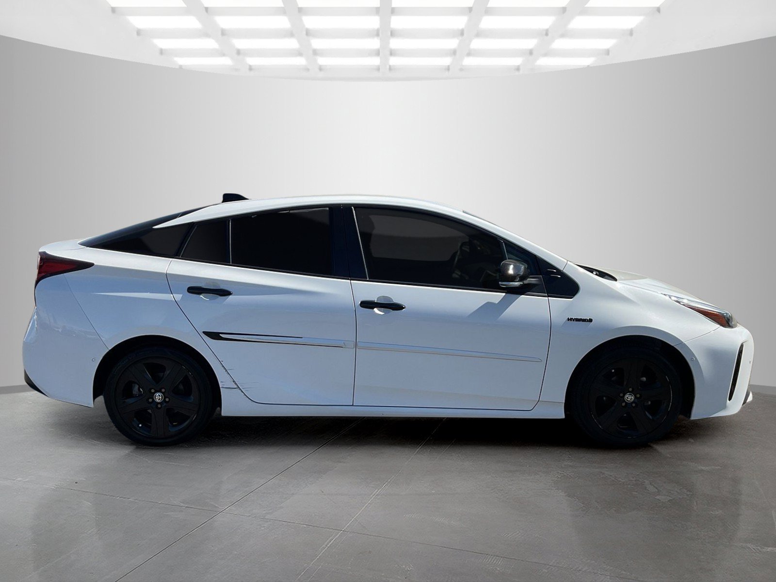 Used 2022 White Toyota Nightshade image 6
