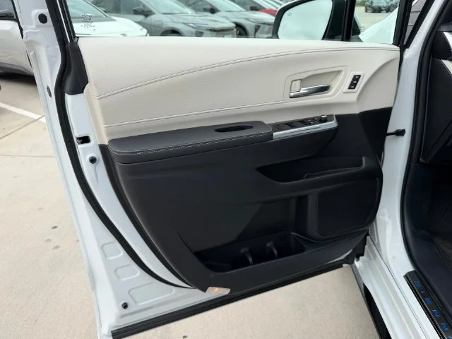 New 2026 Pearl Toyota Limited image 8