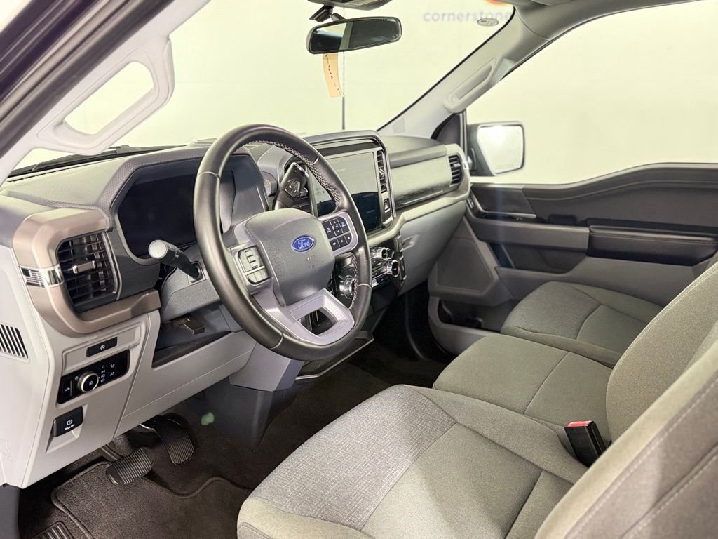 Used 2025 Black Ford XLT image 13