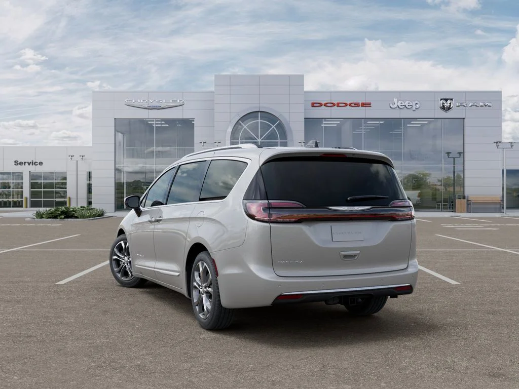 2026 Chrysler Pacifica Pinnacle - Photo 3
