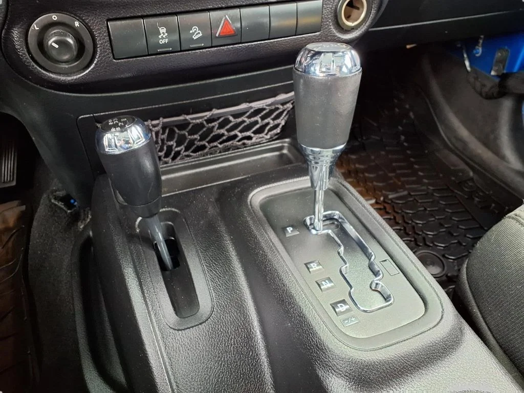 Used 2016 Blue Jeep Unlimited Sport image 12