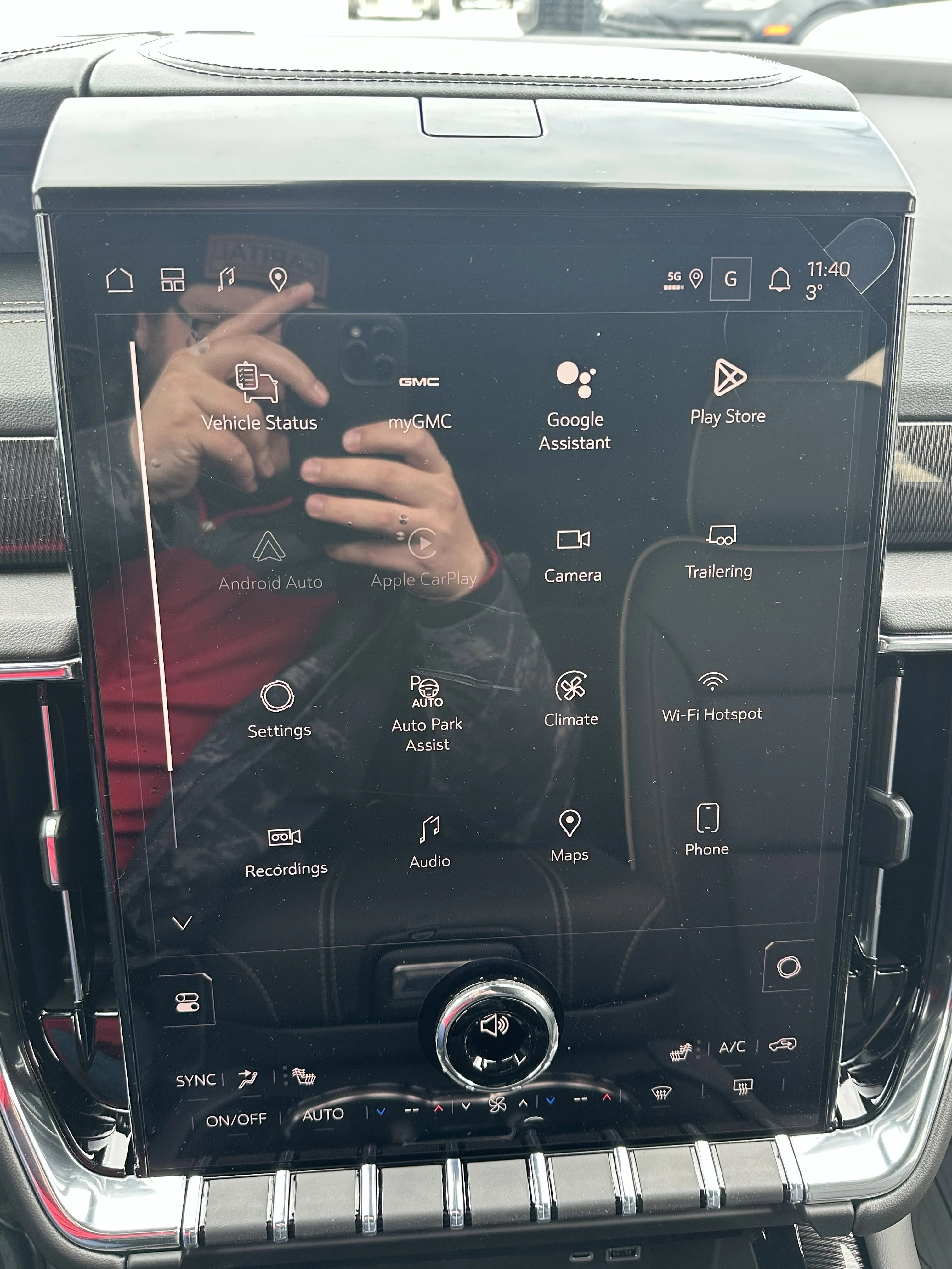 New 2026 Onyx Black GMC Elevation image 14