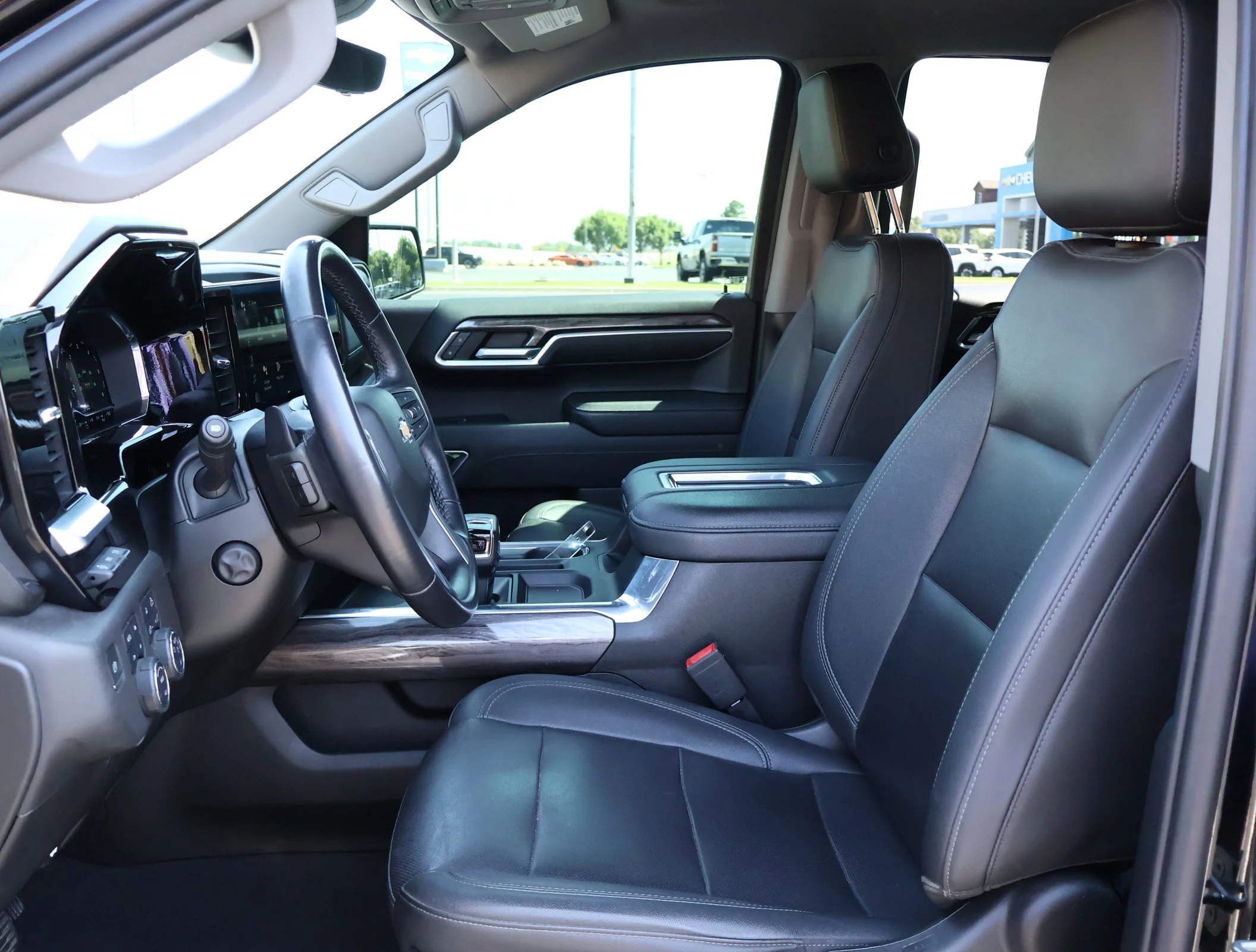 Used 2022 Black Chevrolet LTZ image 12