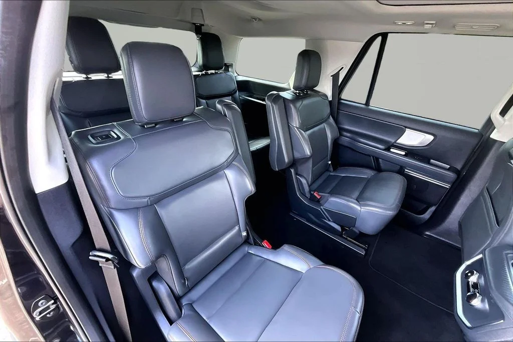 Certified Used 2025 Black Metallic Ford Active image 27