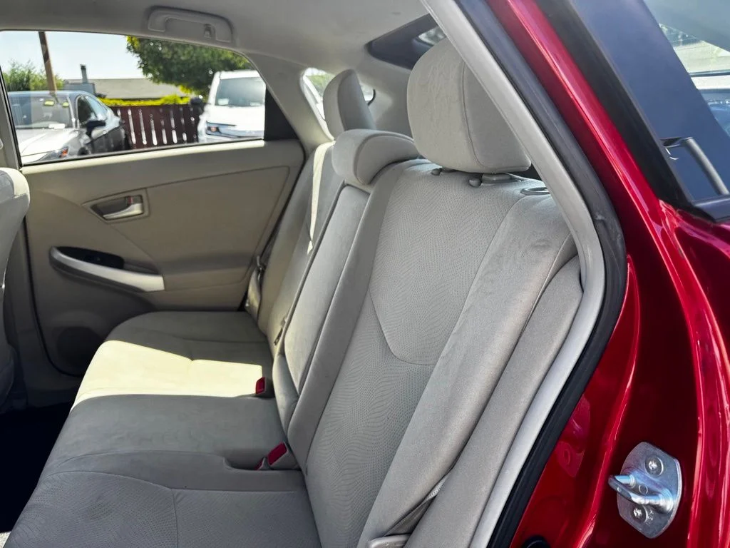 Used 2013 Red Toyota Two image 18