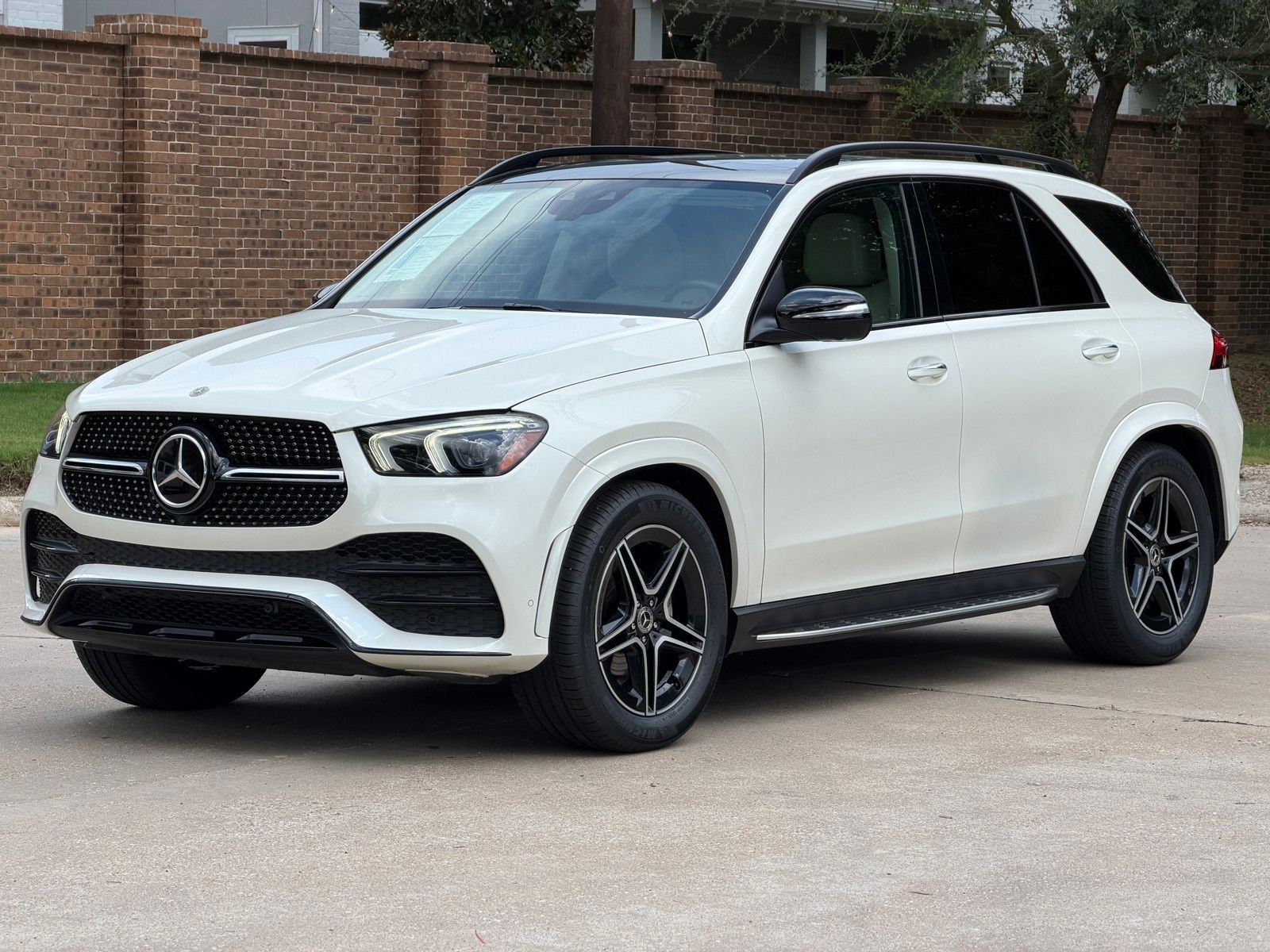 Certified Used 2022 White Mercedes-Benz GLE 350 image 10