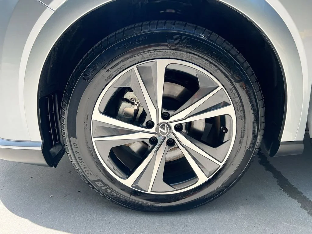 Used 2025 Iridium Lexus 350 Premium image 9