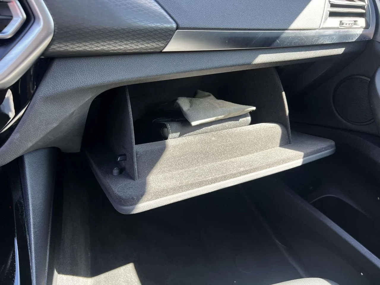 Used 2024 Gray Metallic BMW xDrive30i image 41