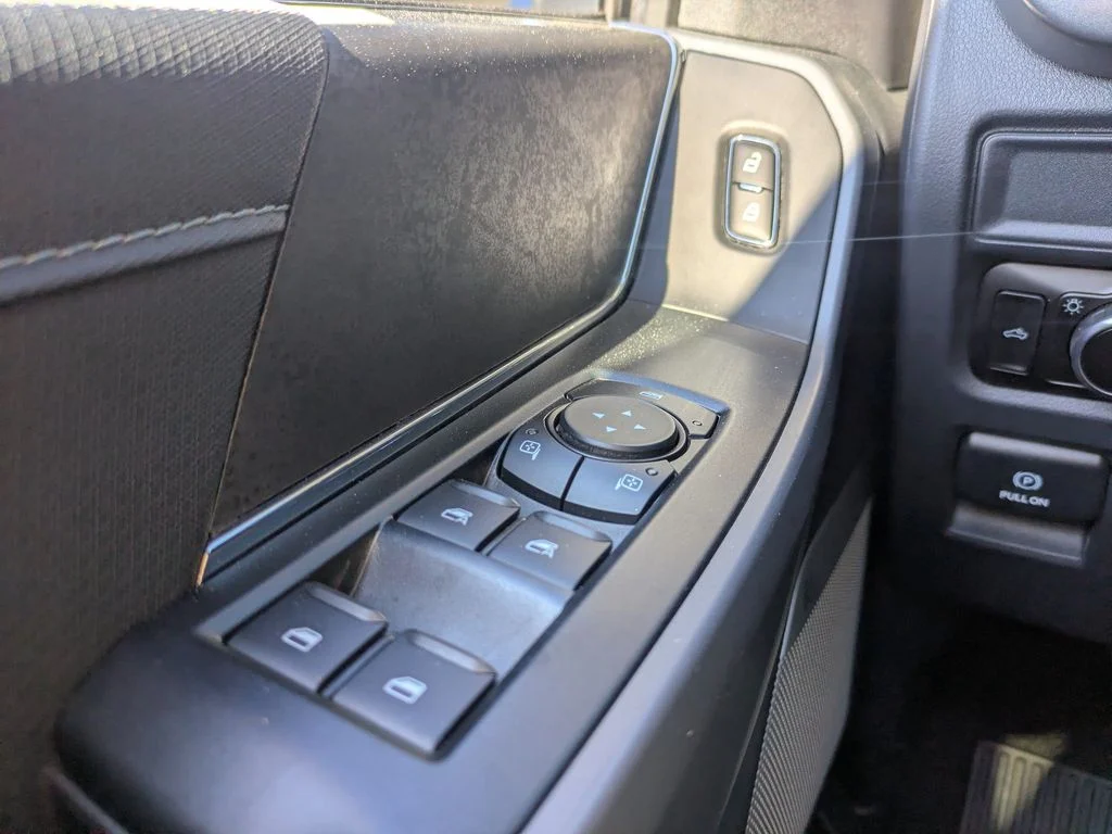 New 2026 Agate Black Metallic Ford XLT image 28