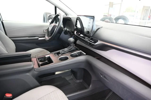 Used 2023 White Toyota LE image 15