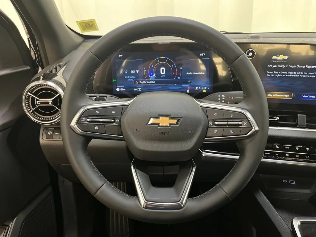 New 2027 Mosaic Black Metallic Chevrolet LT image 5