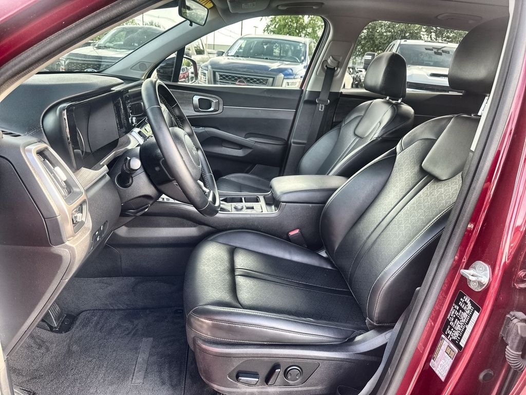 Used 2022 Red Kia X-Line EX image 11