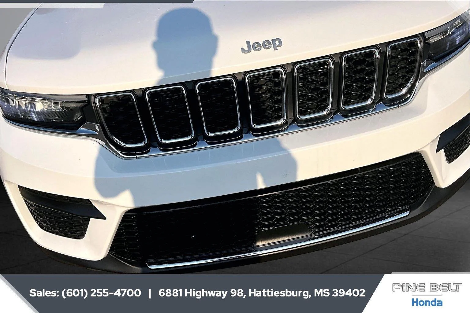 Used 2024 Bright White Clearcoat Jeep Laredo X image 22