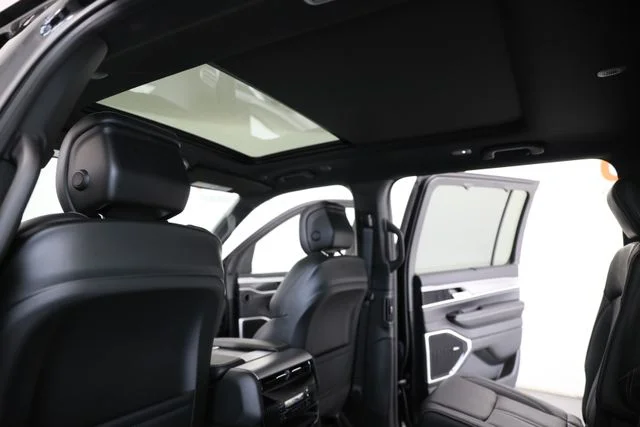 New 2026 High Gloss Black Exterior Paint Jeep Limited Reserve image 22