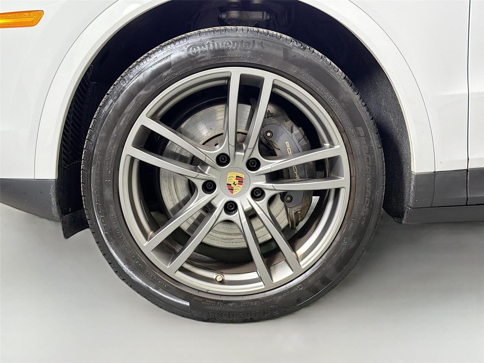 Certified Used 2022 Chalk Porsche Coupé Platinum Edition (MY22) image 11