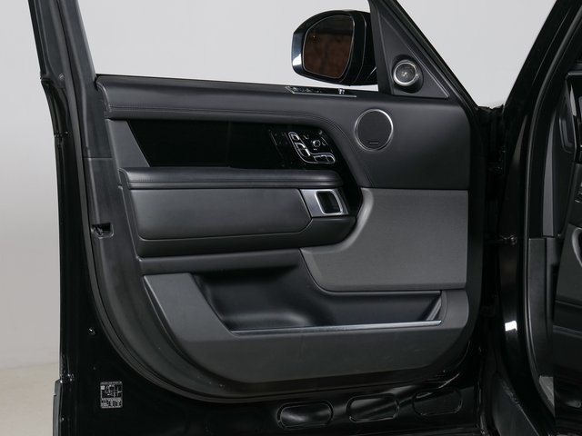 Used 2020 Black Land Rover Autobiography image 31