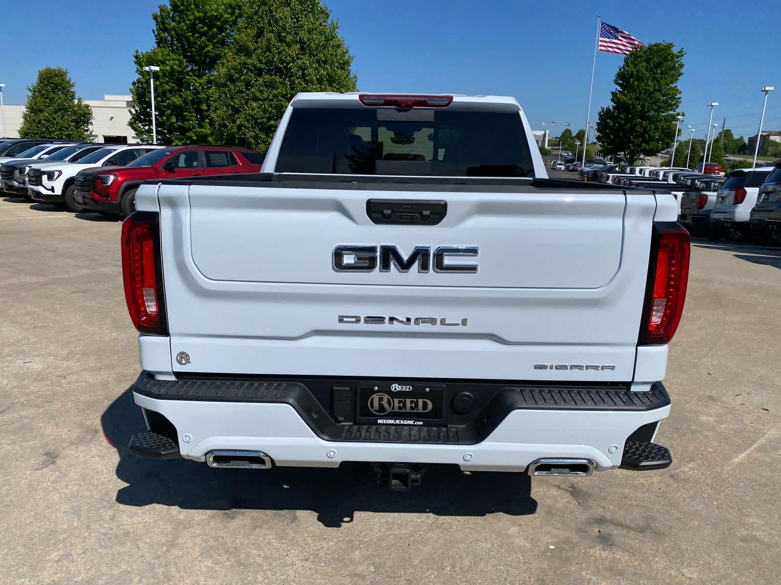 New 2026 Glacier White Tricoat GMC Denali Ultimate image 5