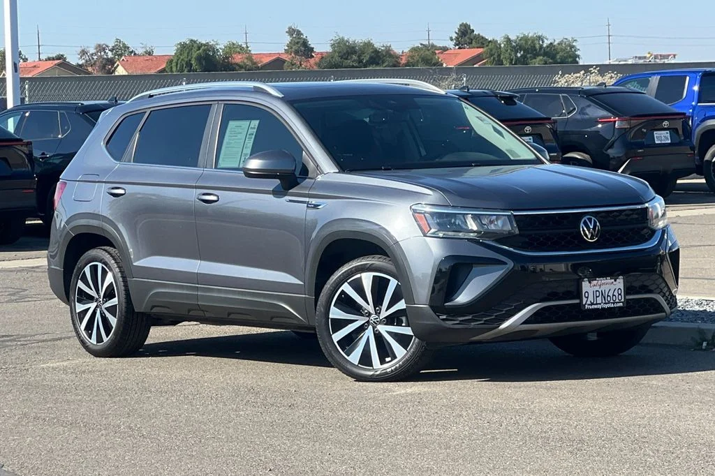 Used 2023 Volkswagen Taos SE with VIN 3VVEX7B29PM379355 for sale in Hanford, CA