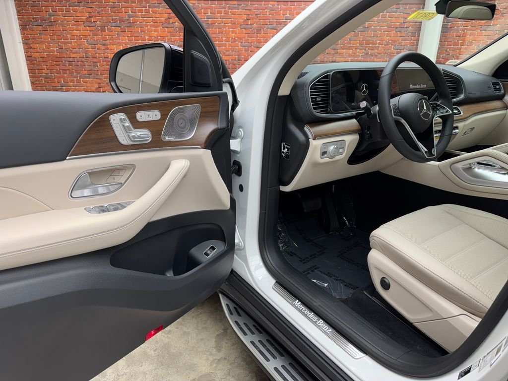 New 2026 White Mercedes-Benz GLE 450 Coupe image 9