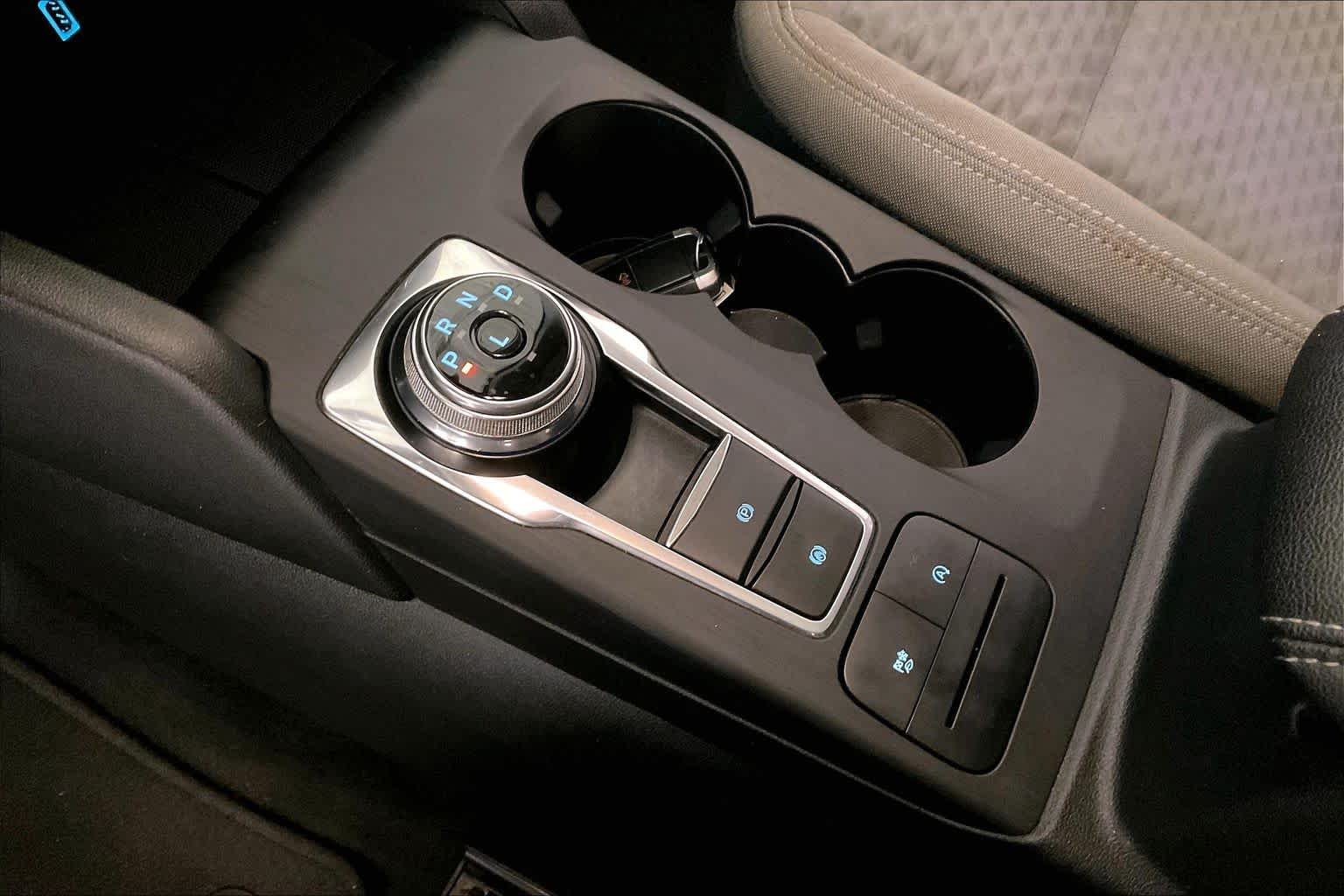 Used 2020 Blue Metallic Ford SE image 15