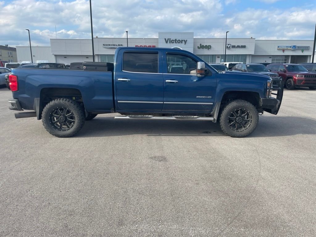 Used 2015 Blue Chevrolet LTZ image 6