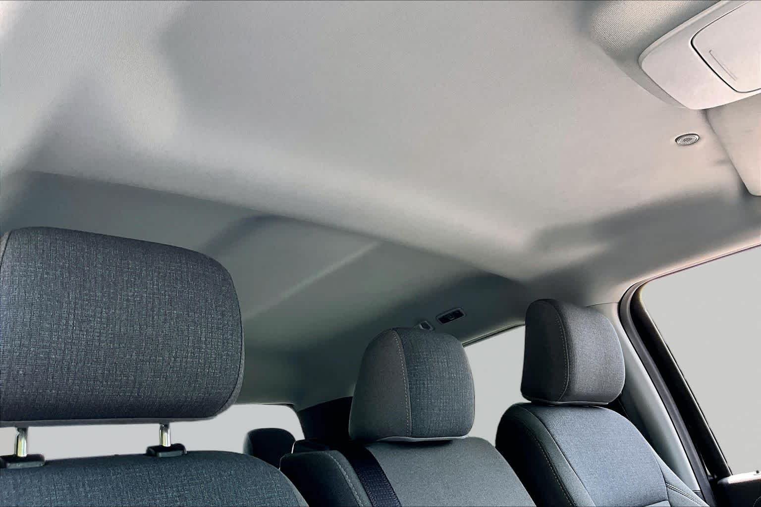 Used 2025 Agate Black Metallic Ford XLT image 13