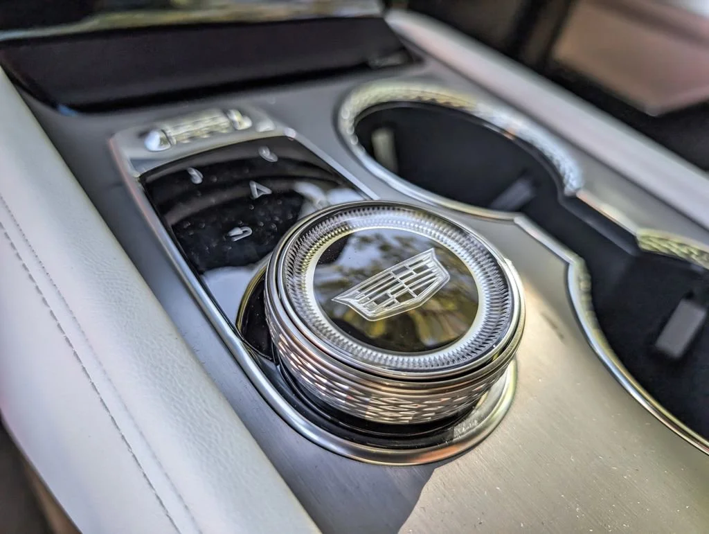 2026 Cadillac VISTIQ Sport - Photo 32