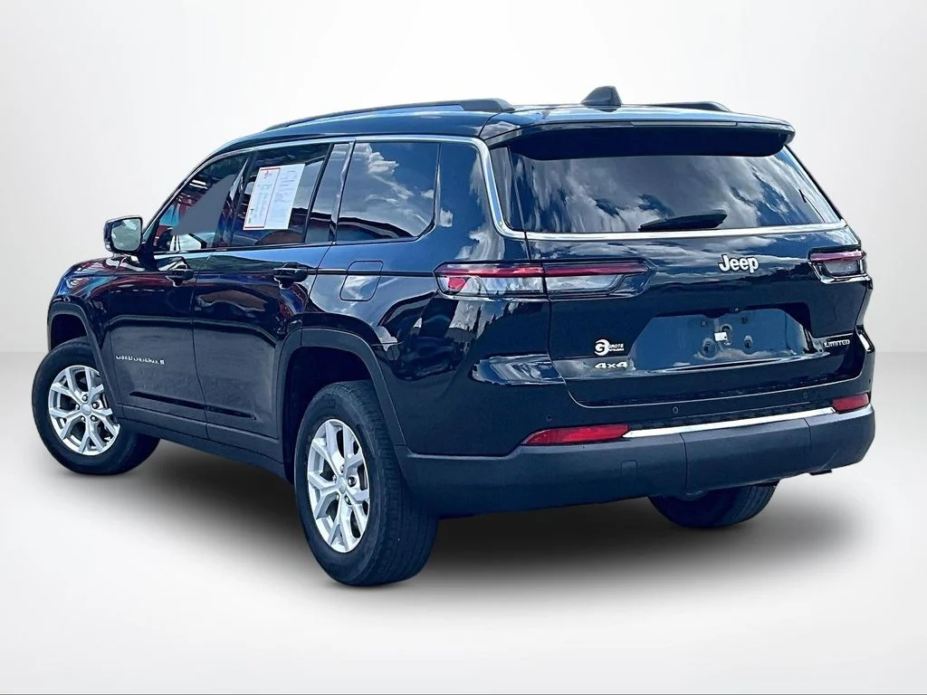 Used 2023 Black Jeep Limited image 14