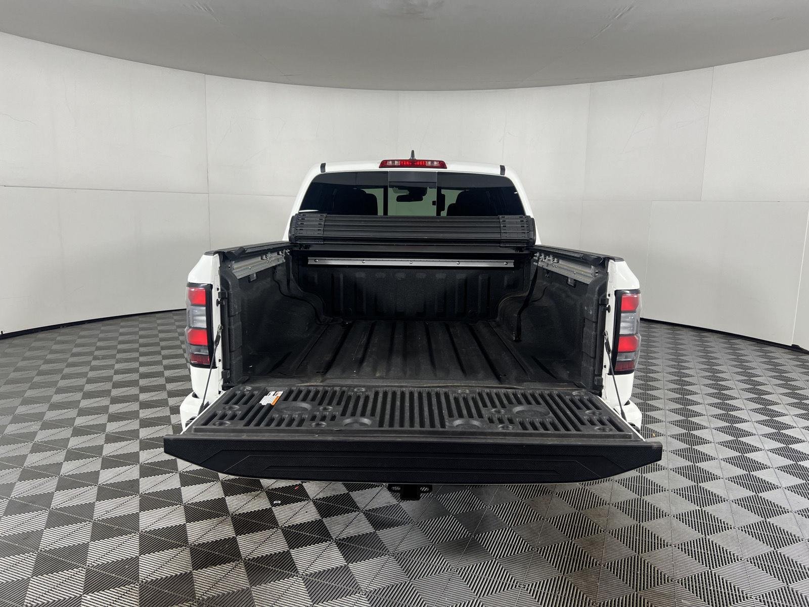 Used 2023 Glacier White Nissan PRO-4X image 9