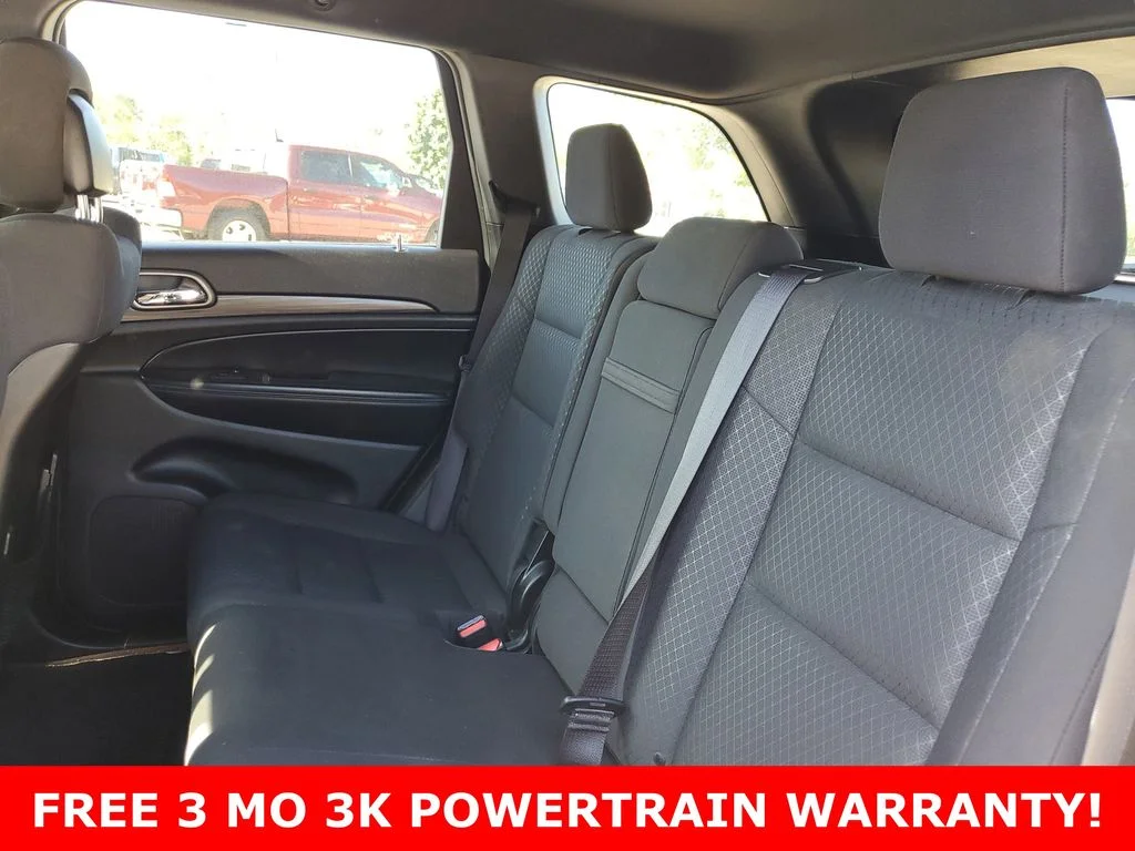 Used 2019 Gray Jeep Laredo image 32