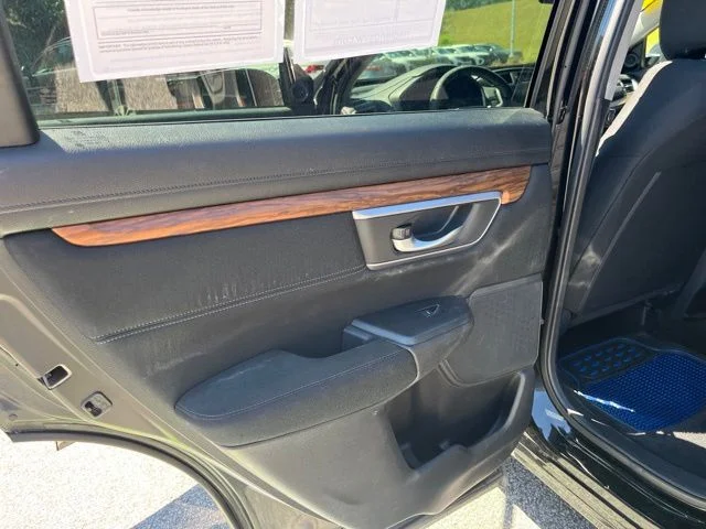 Used 2017  Honda EX image 12