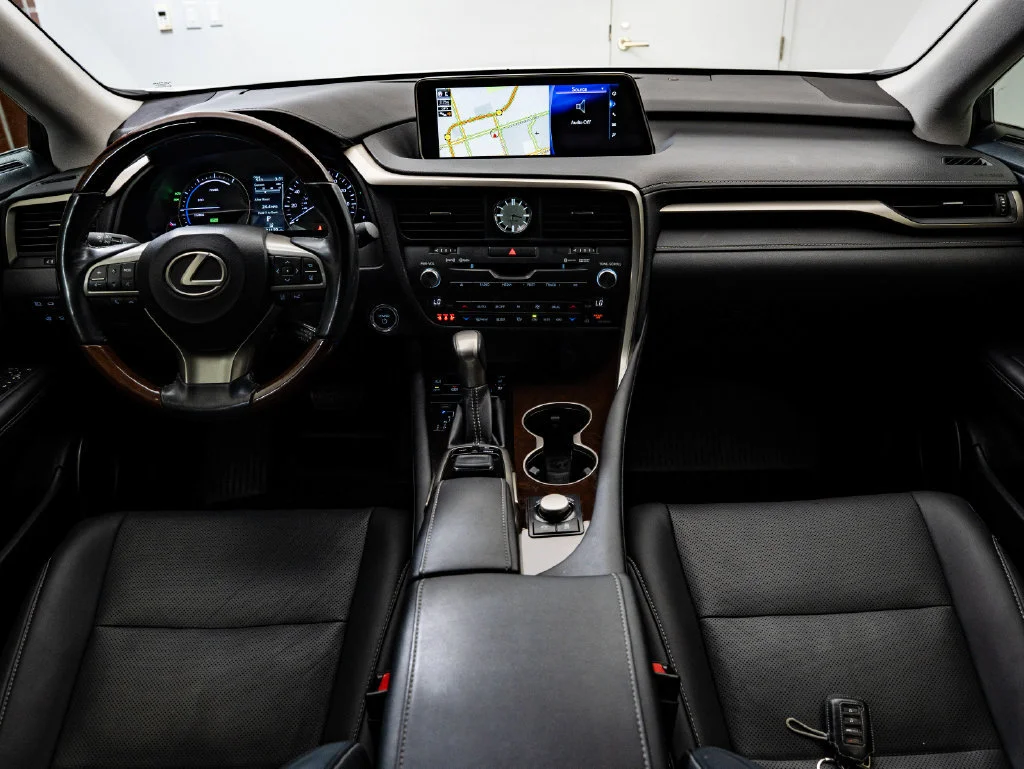 Used 2019 Eminent White Pearl Lexus 450h Premium image 33