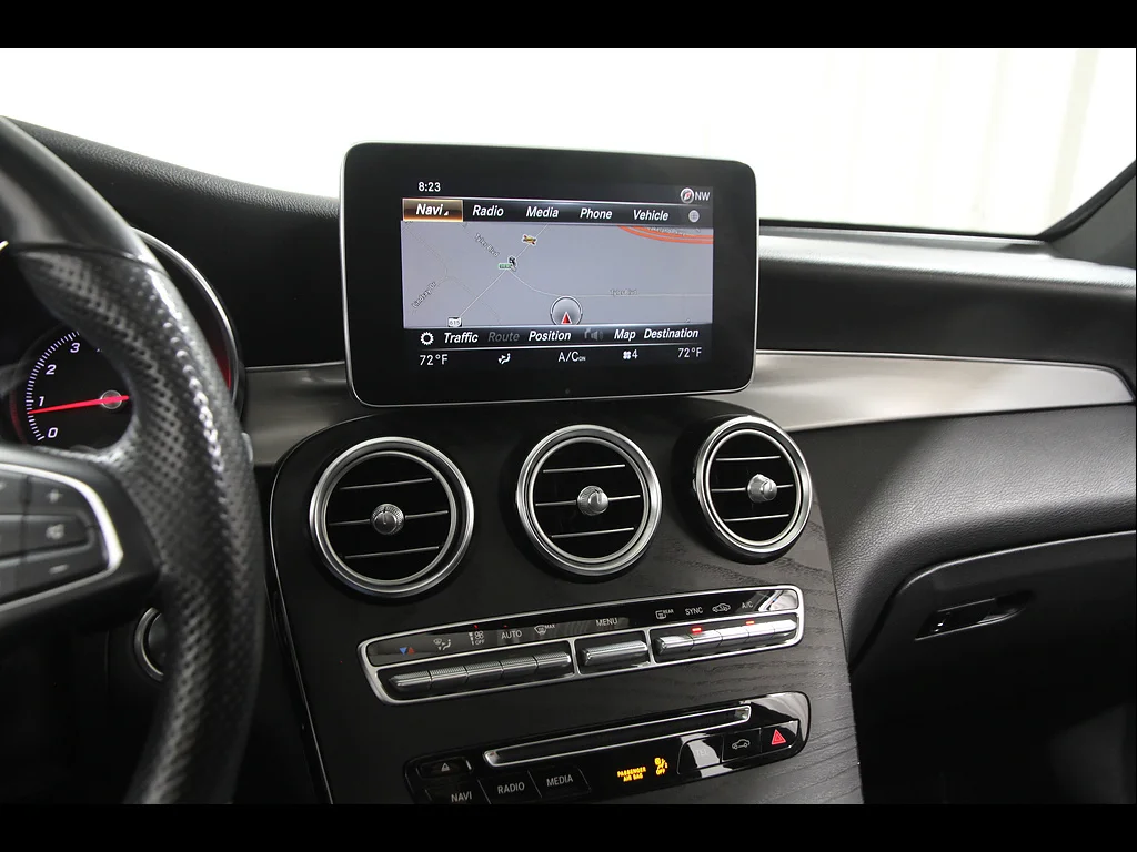 Used 2019 Black Mercedes-Benz GLC 300 4MATIC® image 9