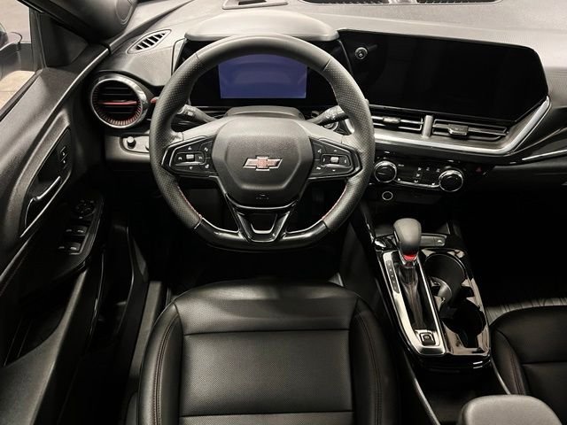 Used 2025 White Chevrolet 2RS image 13