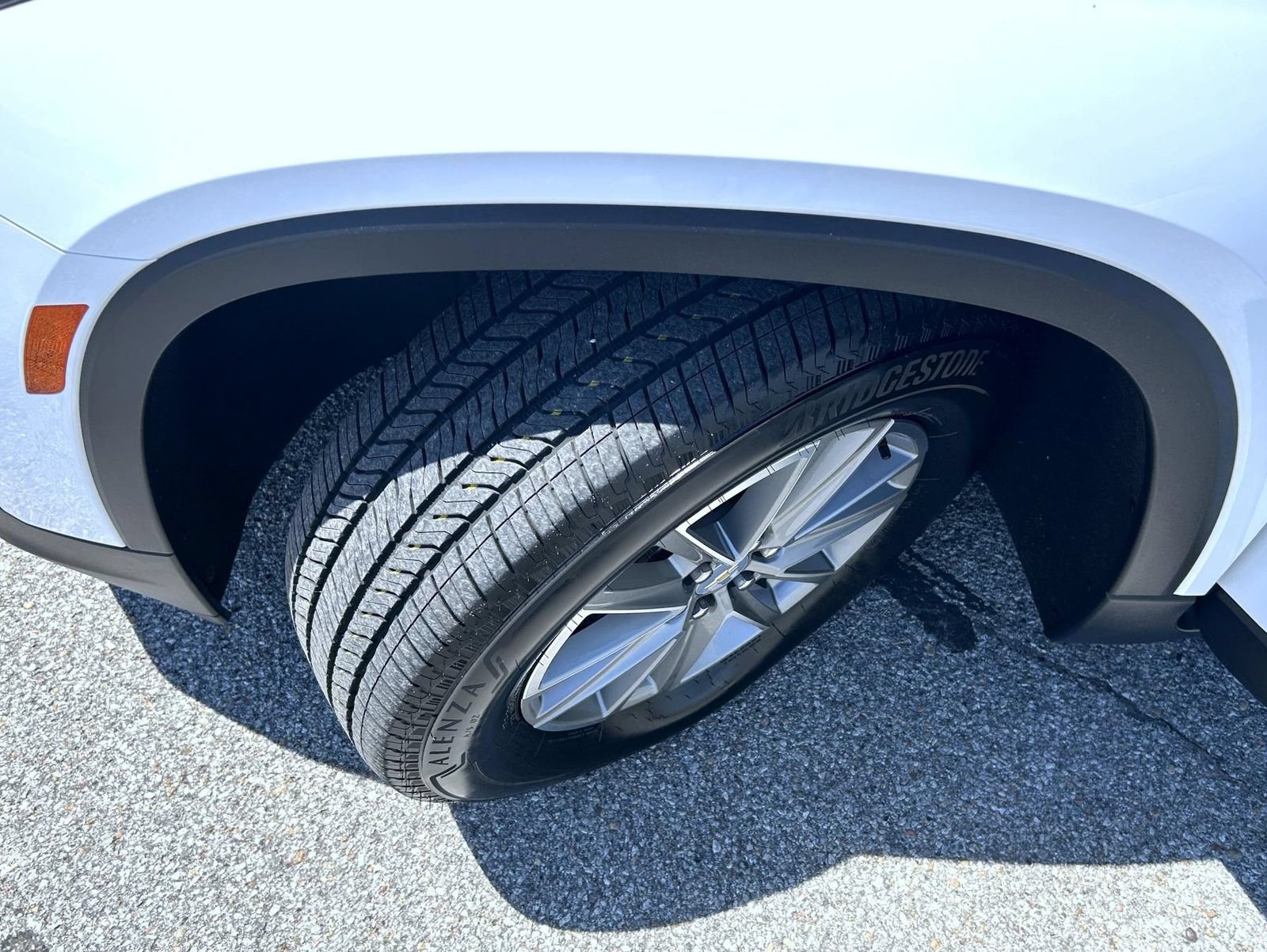 2023 Chevrolet Traverse 1LT - Photo 26